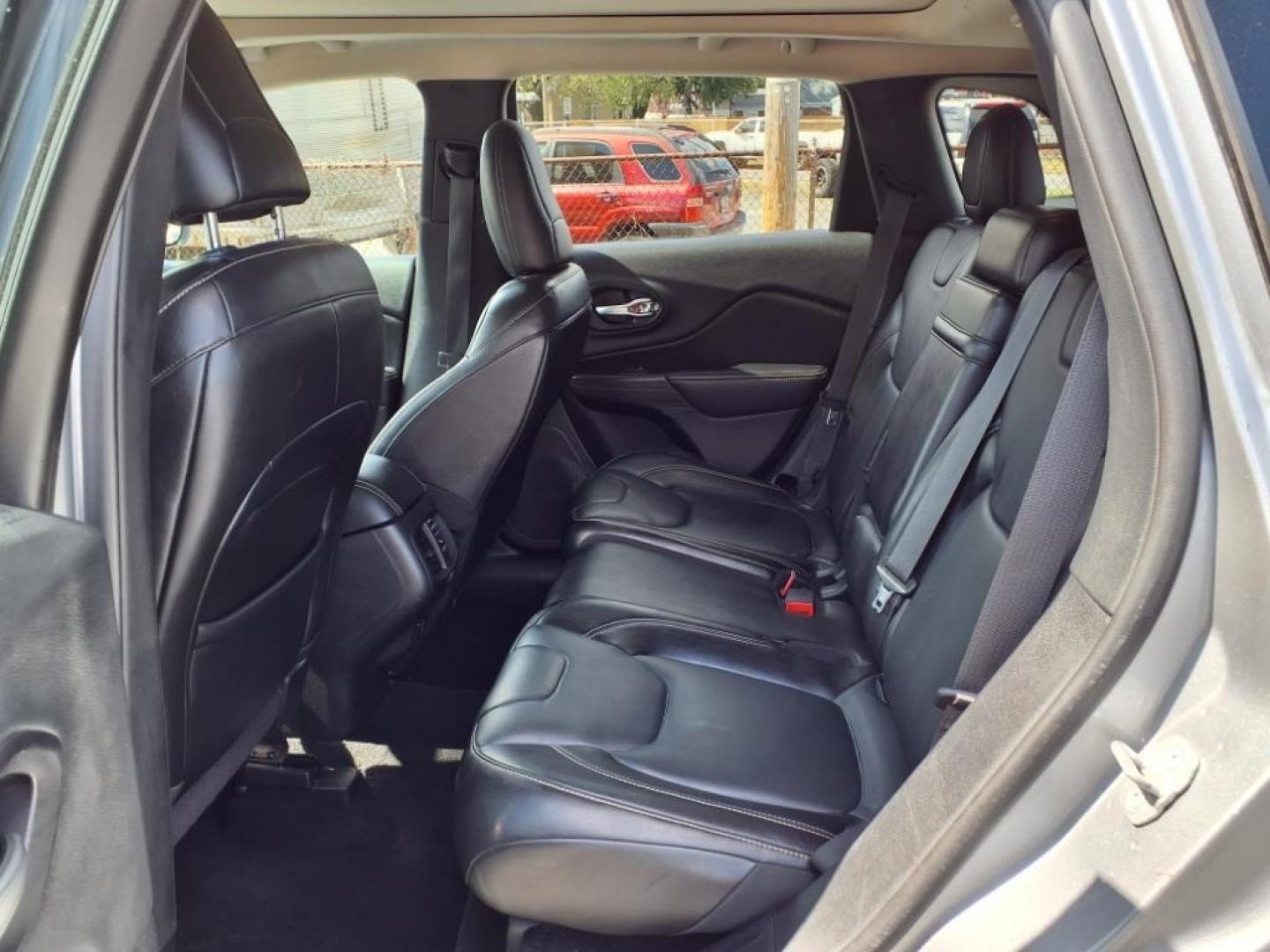 2014 Billet Silver Metallic Clear Coat Jeep Cherokee Limited (1C4PJMDS3EW) with an 3.2L 6 Cylinder Sequential-Port F.I. engine, ATAWD transmission, located at 50 Eastern Blvd., Essex, MD, 21221, (410) 686-3444, 39.304367, -76.484947 - Photo#13