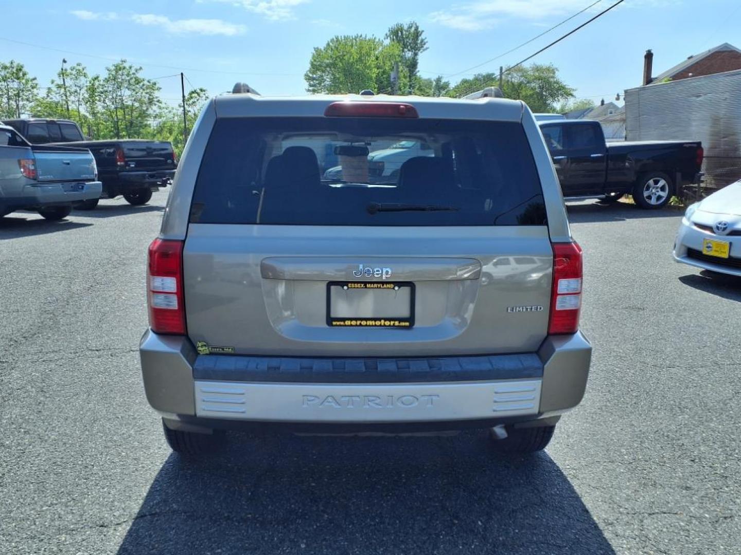 2008 Gold Jeep Patriot Limited (1J8FT48WX8D) with an 2.4L 4 Cylinder Sequential-Port F.I. engine, 4CYL transmission, located at 50 Eastern Blvd., Essex, MD, 21221, (410) 686-3444, 39.304367, -76.484947 - Photo#3