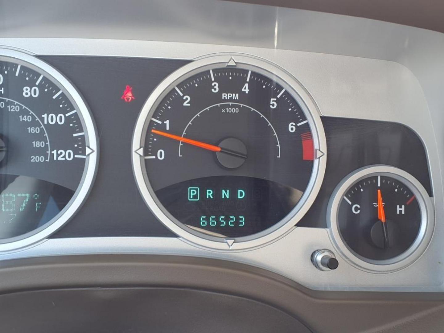2008 Gold Jeep Patriot Limited (1J8FT48WX8D) with an 2.4L 4 Cylinder Sequential-Port F.I. engine, 4CYL transmission, located at 50 Eastern Blvd., Essex, MD, 21221, (410) 686-3444, 39.304367, -76.484947 - Photo#21