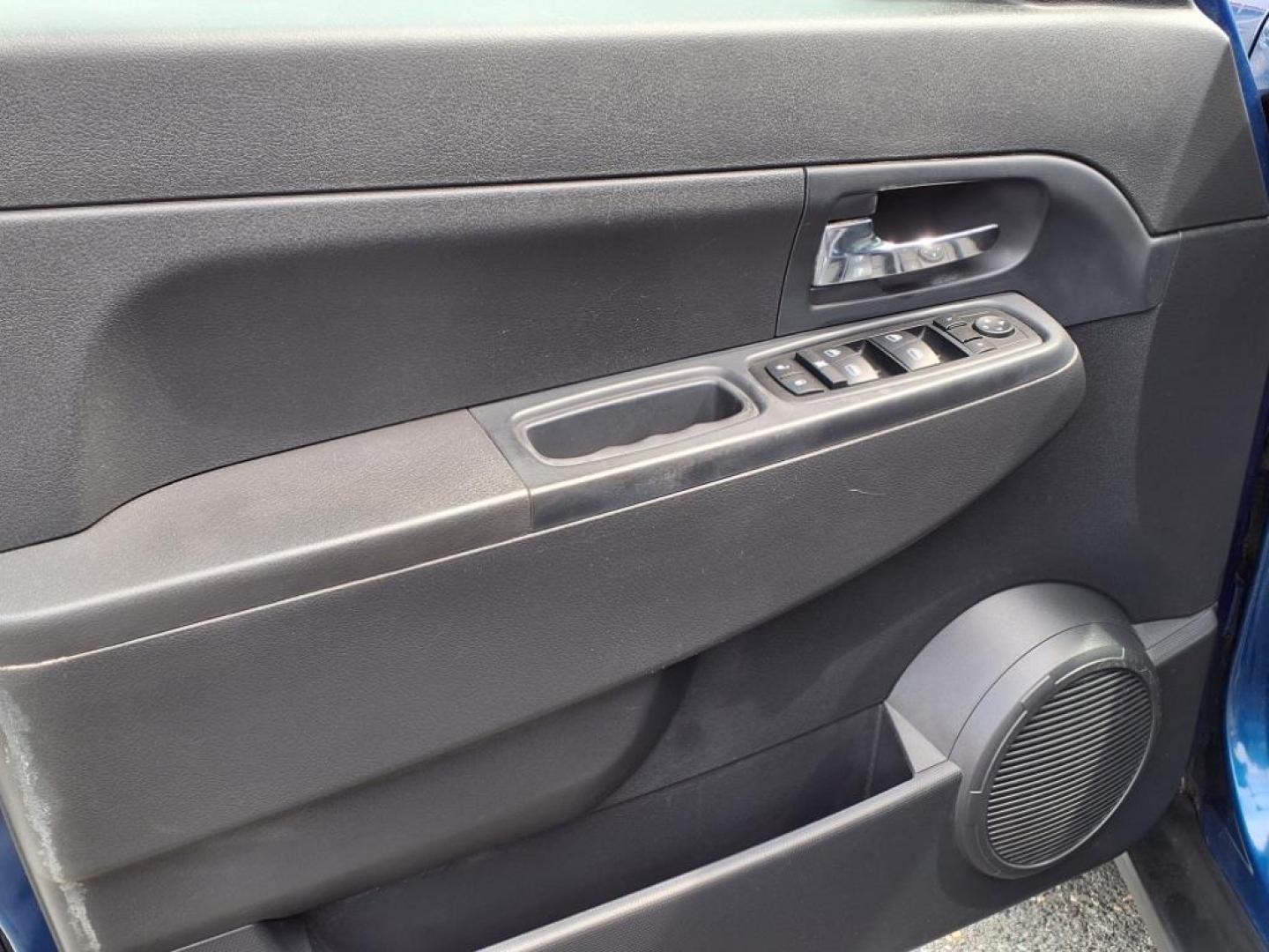 2010 Blue Jeep Liberty Sport (1J4PN2GK9AW) with an 3.7L 6 Cylinder Sequential-Port F.I. engine, AT4X4 transmission, located at 50 Eastern Blvd., Essex, MD, 21221, (410) 686-3444, 39.304367, -76.484947 - Photo#10