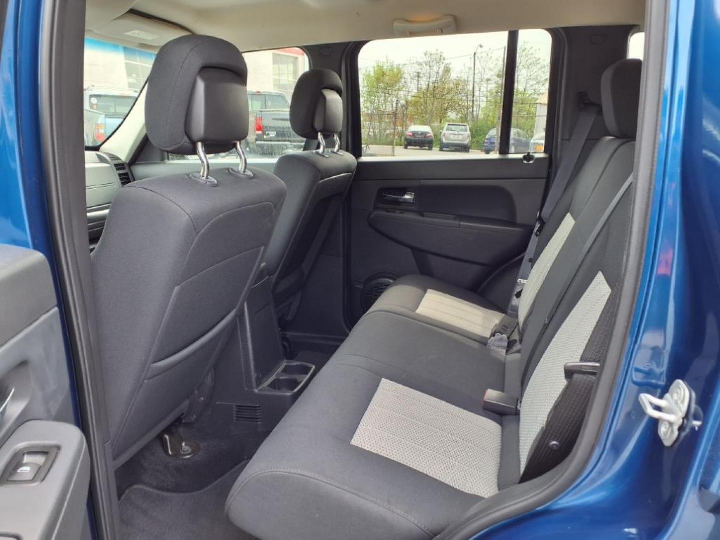 2010 Blue Jeep Liberty Sport (1J4PN2GK9AW) with an 3.7L 6 Cylinder Sequential-Port F.I. engine, AT4X4 transmission, located at 50 Eastern Blvd., Essex, MD, 21221, (410) 686-3444, 39.304367, -76.484947 - Photo#12