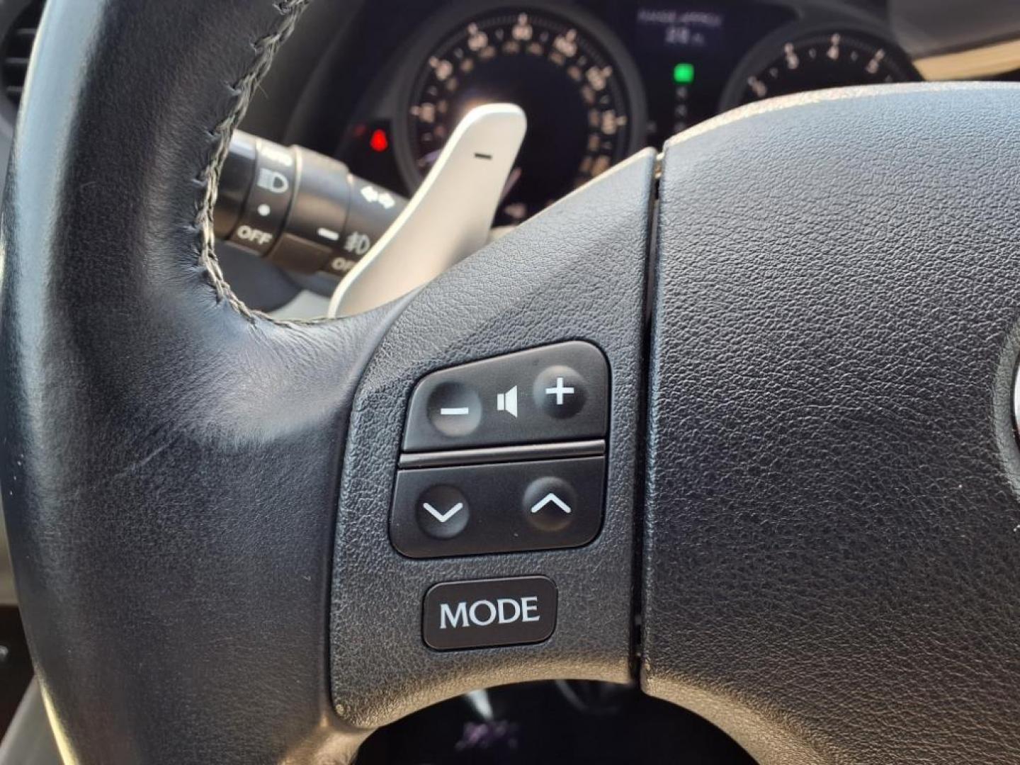 2008 Silver Lexus IS 250 Base (JTHCK262682) with an 2.5L 6 Cylinder Fuel Injected engine, AWD AT V6 transmission, located at 50 Eastern Blvd., Essex, MD, 21221, (410) 686-3444, 39.304367, -76.484947 - Photo#21