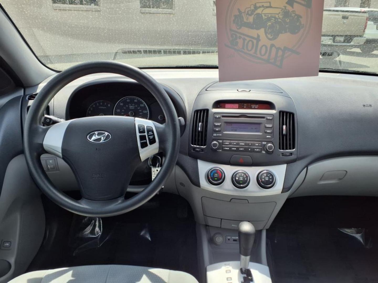 2009 Liquid Silver Hyundai ELANTRA GLS (KMHDU46D89U) with an 2.0L 2.0L I4 138hp 136ft. lbs. Sequential-Port F.I. engine, 4-Speed Automatic transmission, located at 50 Eastern Blvd., Essex, MD, 21221, (410) 686-3444, 39.304367, -76.484947 - Photo#11