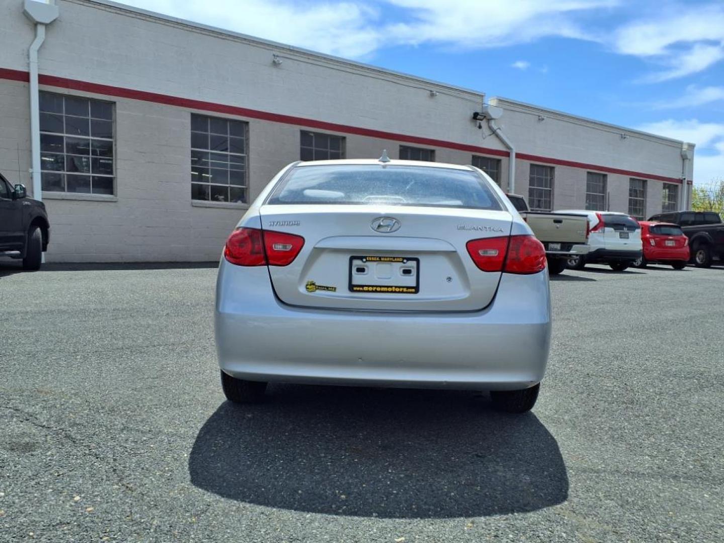 2009 Liquid Silver Hyundai ELANTRA GLS (KMHDU46D89U) with an 2.0L 2.0L I4 138hp 136ft. lbs. Sequential-Port F.I. engine, 4-Speed Automatic transmission, located at 50 Eastern Blvd., Essex, MD, 21221, (410) 686-3444, 39.304367, -76.484947 - Photo#2
