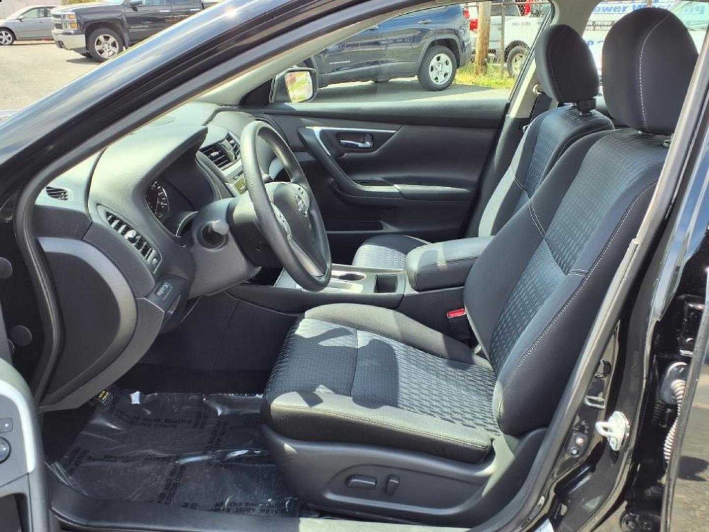 2016 Super Black Nissan Altima 2.5 S (1N4AL3AP3GN) with an 2.5L 2.5L I4 182hp 180ft. lbs. Sequential-Port F.I. engine, CVT transmission, located at 50 Eastern Blvd., Essex, MD, 21221, (410) 686-3444, 39.304367, -76.484947 - Photo#11