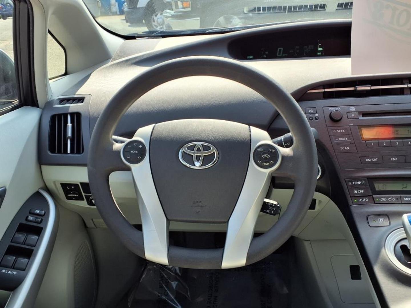 2010 Grey Toyota Prius II (JTDKN3DU6A0) with an 1.8L 4 Cylinder Sequential-Port F.I. engine, Automatic transmission, located at 50 Eastern Blvd., Essex, MD, 21221, (410) 686-3444, 39.304367, -76.484947 - Photo#14