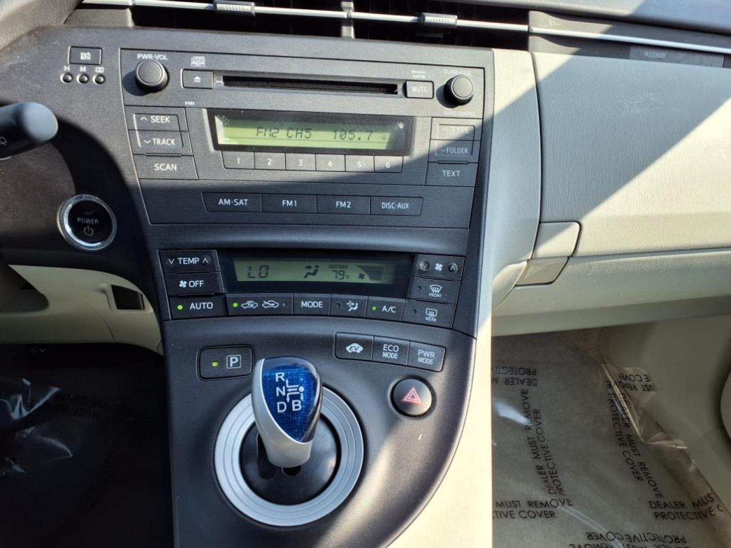2010 Grey Toyota Prius II (JTDKN3DU6A0) with an 1.8L 4 Cylinder Sequential-Port F.I. engine, Automatic transmission, located at 50 Eastern Blvd., Essex, MD, 21221, (410) 686-3444, 39.304367, -76.484947 - Photo#18