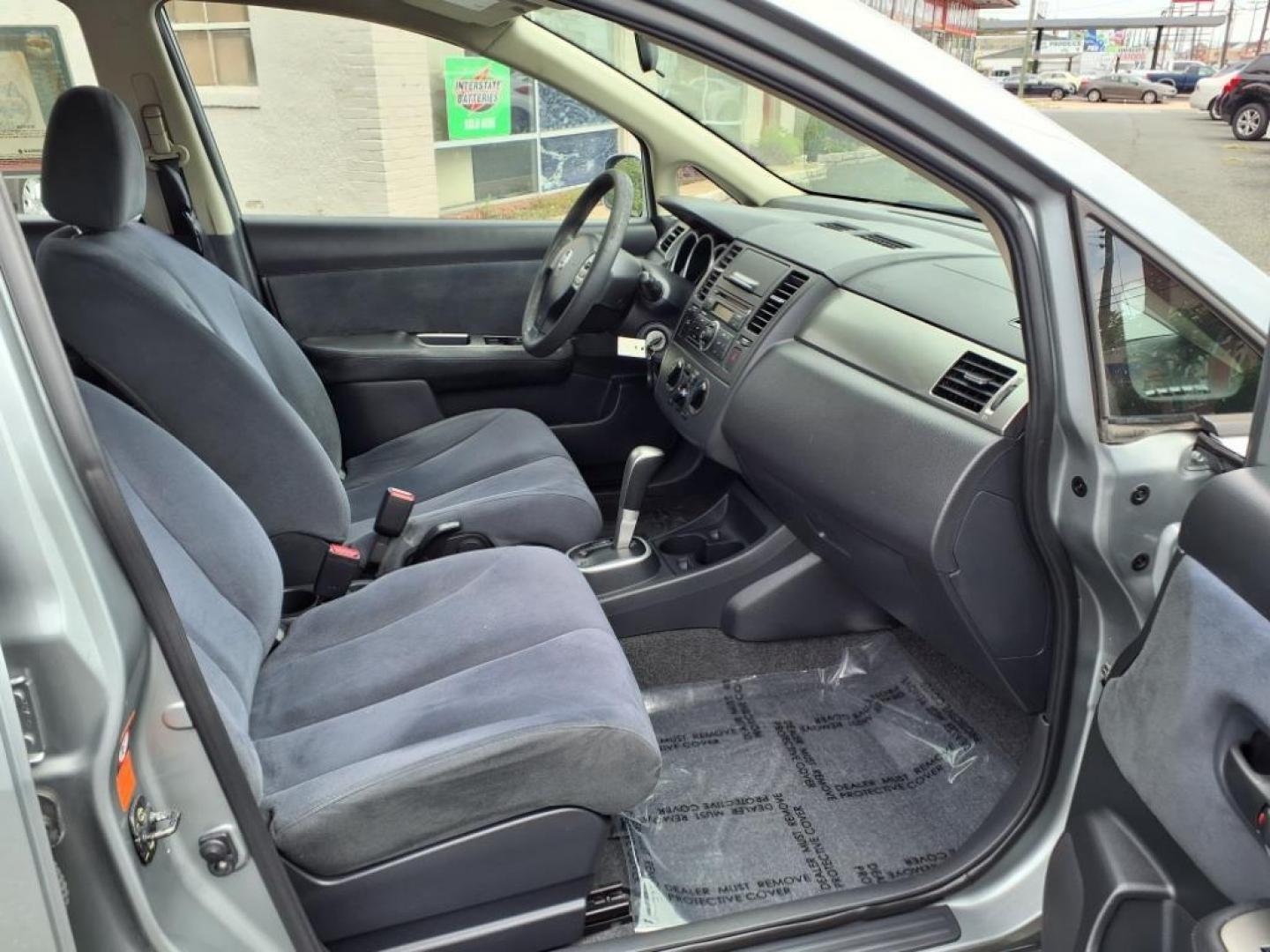 2009 Grey Nissan Versa (3N1BC13E39L) with an 1.8L 4 Cylinder Sequential-Port F.I. engine, Automatic transmission, located at 50 Eastern Blvd., Essex, MD, 21221, (410) 686-3444, 39.304367, -76.484947 - Photo#16