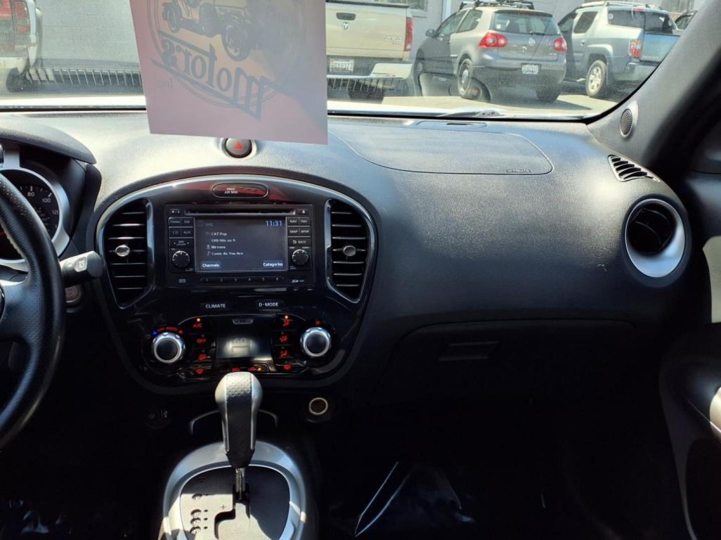 2012 Silver Nissan JUKE SV (JN8AF5MV2CT) with an 1.6L 4 Cylinder Turbocharged engine, Automatic transmission, located at 50 Eastern Blvd., Essex, MD, 21221, (410) 686-3444, 39.304367, -76.484947 - Photo#15