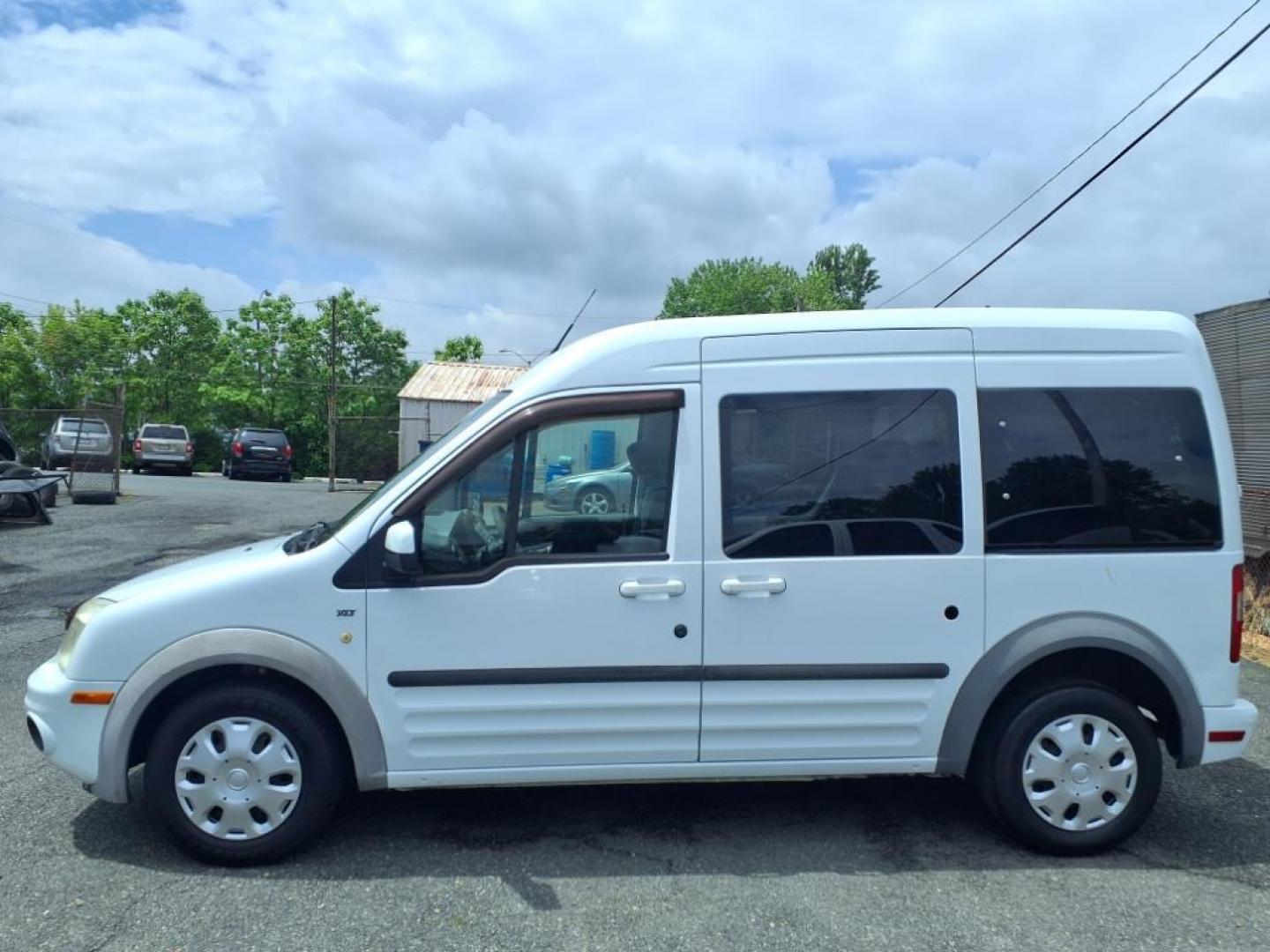 2012 White Ford Transit Connect XLT Premium (NM0KS9CN4CT) with an 2.0L 4 Cylinder Sequential-Port F.I. engine, 4CYL AT transmission, located at 50 Eastern Blvd., Essex, MD, 21221, (410) 686-3444, 39.304367, -76.484947 - Photo#1