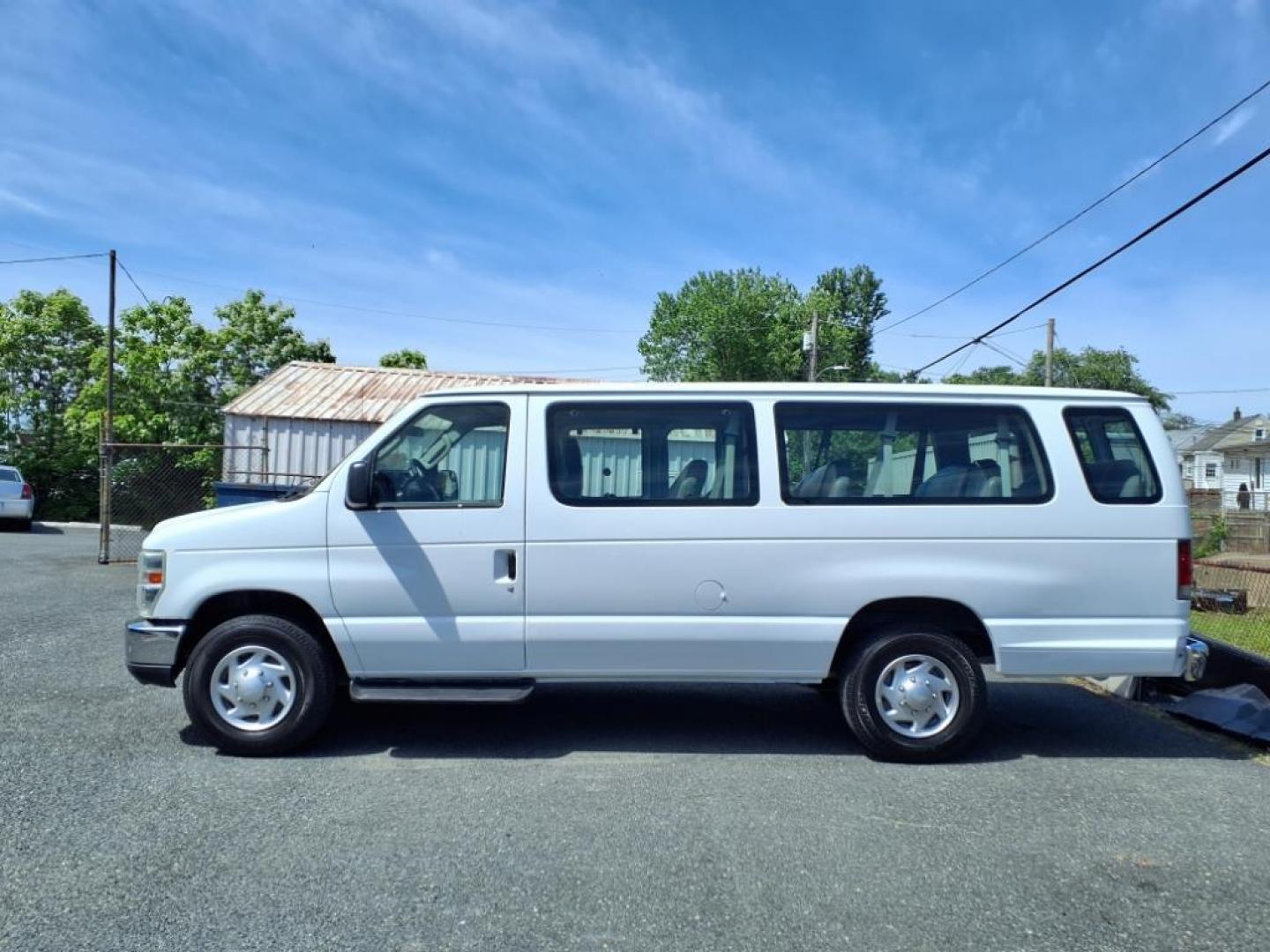 2014 White Ford E-Series E-350 SD XL (1FBSS3BL6ED) with an 5.4L 8 Cylinder Sequential-Port F.I. engine, Automatic transmission, located at 50 Eastern Blvd., Essex, MD, 21221, (410) 686-3444, 39.304367, -76.484947 - Photo#1