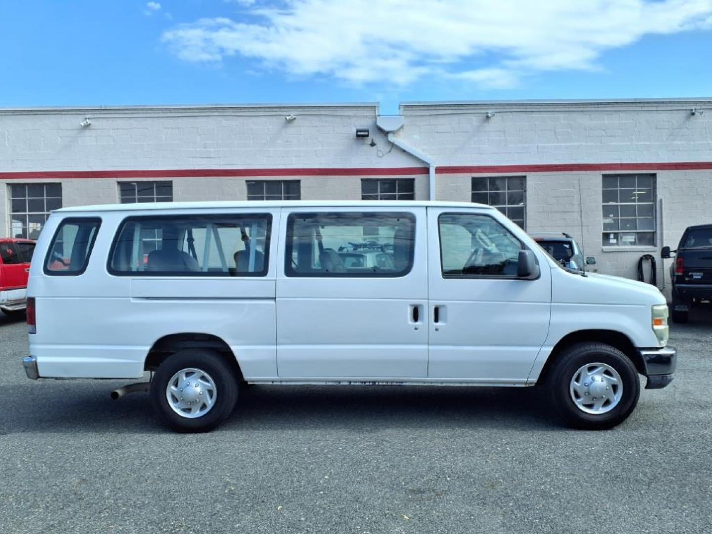2010 Oxford White Ford E-Series E-350 SD XLT (1FBSS3BL7AD) with an 5.4L Triton 5.4L Flex Fuel V8 255hp 350ft. lbs. Sequential-Port F.I. engine, 4-Speed Automatic transmission, located at 50 Eastern Blvd., Essex, MD, 21221, (410) 686-3444, 39.304367, -76.484947 - Photo#6