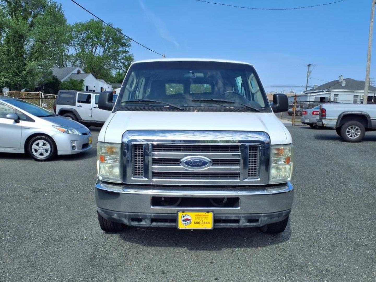 2010 Oxford White Ford E-Series E-350 SD XLT (1FBSS3BL7AD) with an 5.4L Triton 5.4L Flex Fuel V8 255hp 350ft. lbs. Sequential-Port F.I. engine, 4-Speed Automatic transmission, located at 50 Eastern Blvd., Essex, MD, 21221, (410) 686-3444, 39.304367, -76.484947 - Photo#8