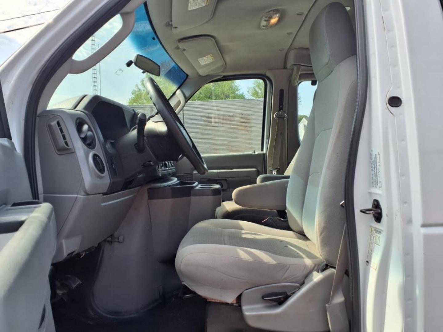 2010 Oxford White Ford E-Series E-350 SD XLT (1FBSS3BL7AD) with an 5.4L Triton 5.4L Flex Fuel V8 255hp 350ft. lbs. Sequential-Port F.I. engine, 4-Speed Automatic transmission, located at 50 Eastern Blvd., Essex, MD, 21221, (410) 686-3444, 39.304367, -76.484947 - Photo#10
