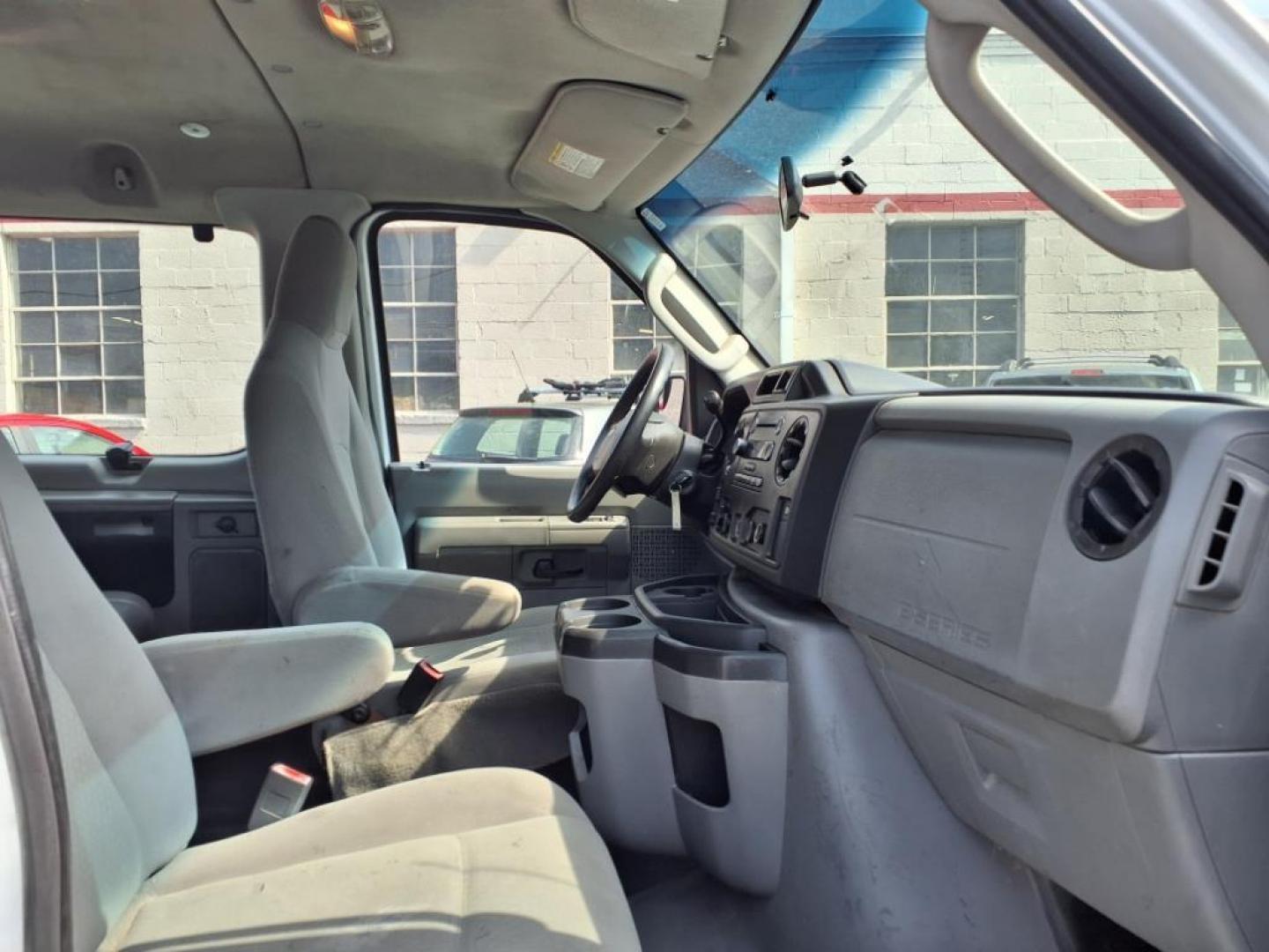 2010 Oxford White Ford E-Series E-350 SD XLT (1FBSS3BL7AD) with an 5.4L Triton 5.4L Flex Fuel V8 255hp 350ft. lbs. Sequential-Port F.I. engine, 4-Speed Automatic transmission, located at 50 Eastern Blvd., Essex, MD, 21221, (410) 686-3444, 39.304367, -76.484947 - Photo#15