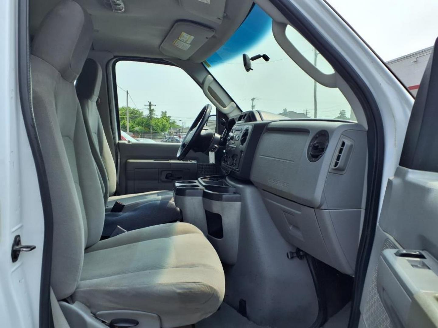 2012 White Ford E-Series E-350 SD XLT (1FBSS3BL8CD) with an 5.4L 8 Cylinder Sequential-Port F.I. engine, Automatic transmission, located at 50 Eastern Blvd., Essex, MD, 21221, (410) 686-3444, 39.304367, -76.484947 - Photo#15