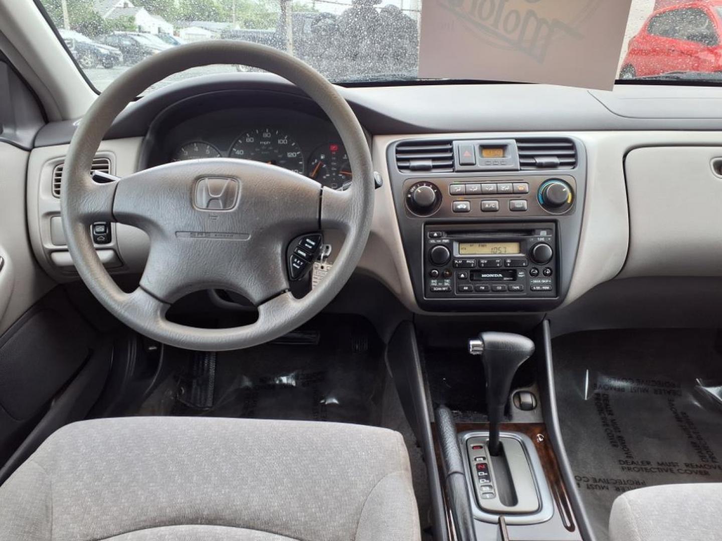 2002 Satin Silver Metallic Honda Accord SE (1HGCG56792A) with an 2.3L 4 Cylinder Fuel Injected engine, 4CYL transmission, located at 50 Eastern Blvd., Essex, MD, 21221, (410) 686-3444, 39.304367, -76.484947 - Photo#14