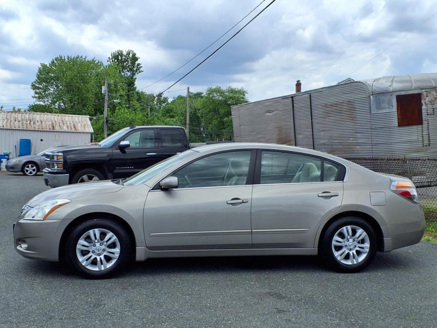 2011 Saharan Stone Nissan Altima 2.5 S (1N4AL2AP6BC) with an 2.5L 4 Cylinder Sequential Fuel Injection engine, CVT transmission, located at 50 Eastern Blvd., Essex, MD, 21221, (410) 686-3444, 39.304367, -76.484947 - Photo#1