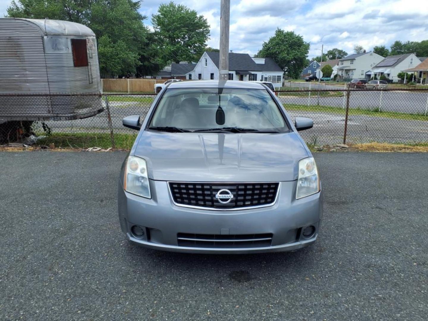 2009 Gray Nissan Sentra 2.0 S (3N1AB61E09L) with an 2.0L 2.0L I4 140hp 147ft. lbs. Sequential-Port F.I. engine, CVT transmission, located at 50 Eastern Blvd., Essex, MD, 21221, (410) 686-3444, 39.304367, -76.484947 - Photo#7