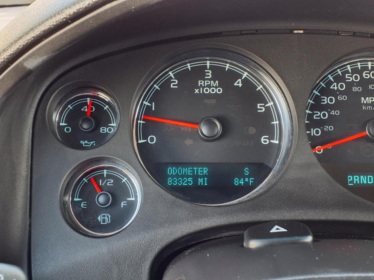 2013 Silver GMC Yukon XL SLT (1GKS2KE76DR) with an 5.3L 8 Cylinder Sequential-Port F.I. engine, AT4X4 transmission, located at 50 Eastern Blvd., Essex, MD, 21221, (410) 686-3444, 39.304367, -76.484947 - Photo#22