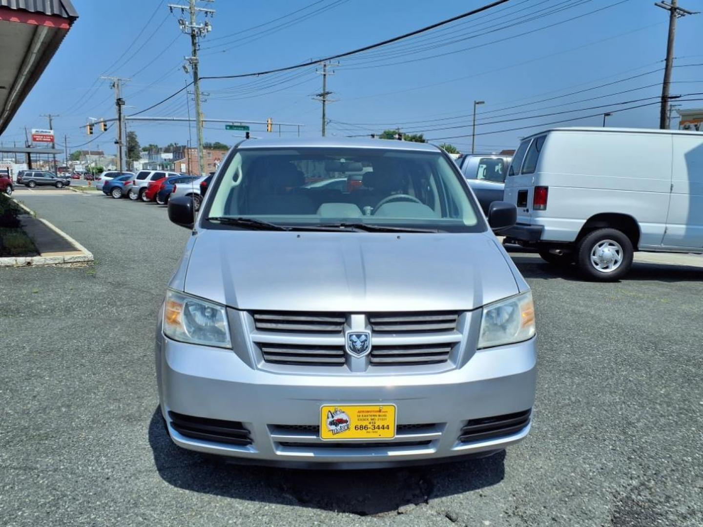 2009 Silver Dodge Grand Caravan SE (2D8HN44E39R) with an 3.3L 6 Cylinder Fuel Injected engine, AT V6 transmission, located at 50 Eastern Blvd., Essex, MD, 21221, (410) 686-3444, 39.304367, -76.484947 - Photo#7