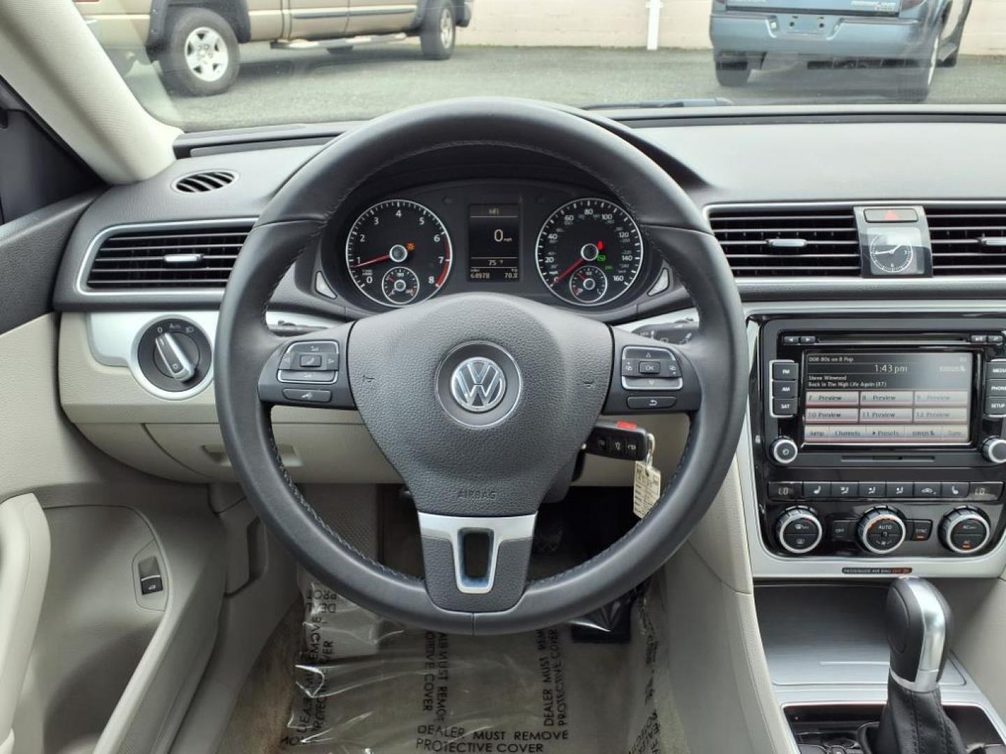 2012 Reflex Silver Metallic Volkswagen Passat SE PZEV (1VWBP7A35CC) with an 2.5L 2.5L I5 170hp 177ft. lbs. PZEV Sequential-Port F.I. engine, 6-Speed Shiftable Automatic transmission, located at 50 Eastern Blvd., Essex, MD, 21221, (410) 686-3444, 39.304367, -76.484947 - Photo#13