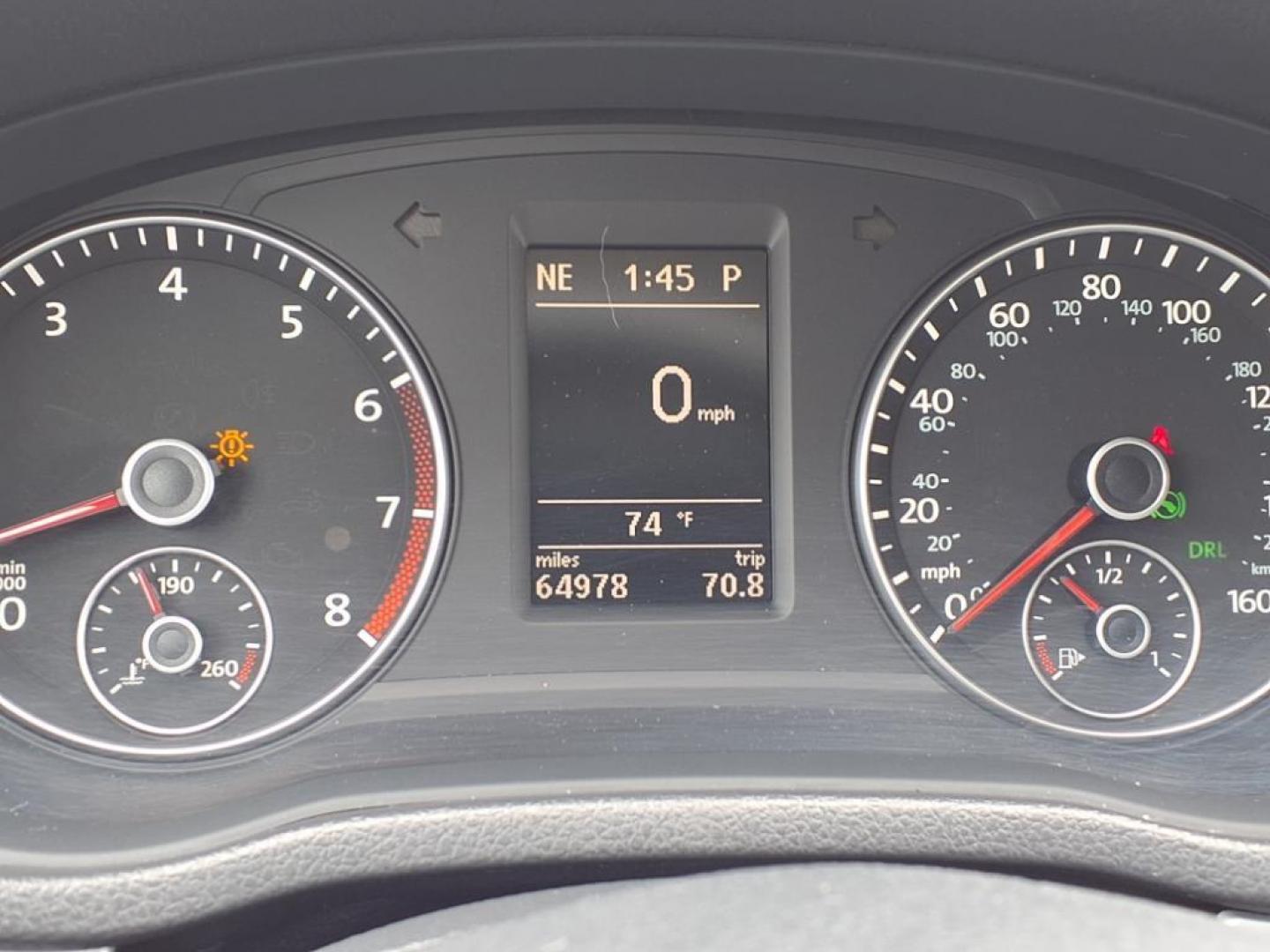 2012 Reflex Silver Metallic Volkswagen Passat SE PZEV (1VWBP7A35CC) with an 2.5L 2.5L I5 170hp 177ft. lbs. PZEV Sequential-Port F.I. engine, 6-Speed Shiftable Automatic transmission, located at 50 Eastern Blvd., Essex, MD, 21221, (410) 686-3444, 39.304367, -76.484947 - Photo#19