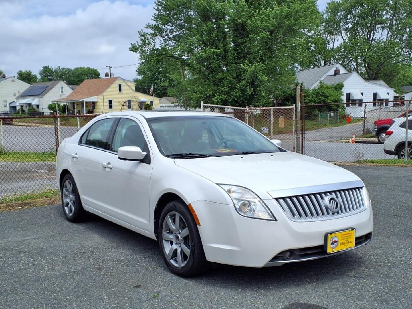 2010 White Platinum Metallic Tri-Coat Mercury Milan V6 Premier (3MEHM0JG8AR) with an 3.0L 6 Cylinder Sequential-Port F.I. engine, V6 AT transmission, located at 50 Eastern Blvd., Essex, MD, 21221, (410) 686-3444, 39.304367, -76.484947 - Photo#6
