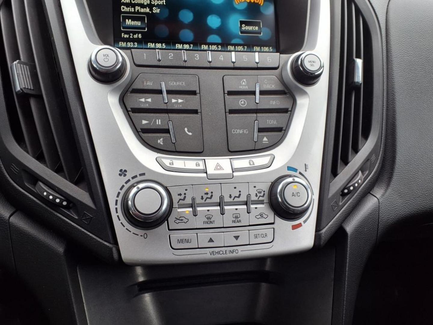2015 Silver Chevrolet Equinox LT (2GNALBEK2F6) with an 2.4L 2.4L I4 182hp 172ft. lbs. Fuel Injected engine, 6-Speed Shiftable Automatic transmission, located at 50 Eastern Blvd., Essex, MD, 21221, (410) 686-3444, 39.304367, -76.484947 - Photo#17