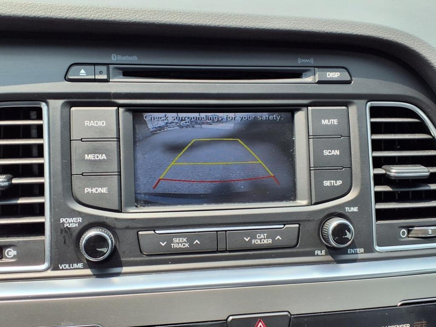 2015 Phantom Black Hyundai SONATA Limited (5NPE34AF1FH) with an 2.4L 2.4L I4 185hp 178ft. lbs. Fuel Injected engine, 6-Speed Shiftable Automatic transmission, located at 50 Eastern Blvd., Essex, MD, 21221, (410) 686-3444, 39.304367, -76.484947 - Photo#19