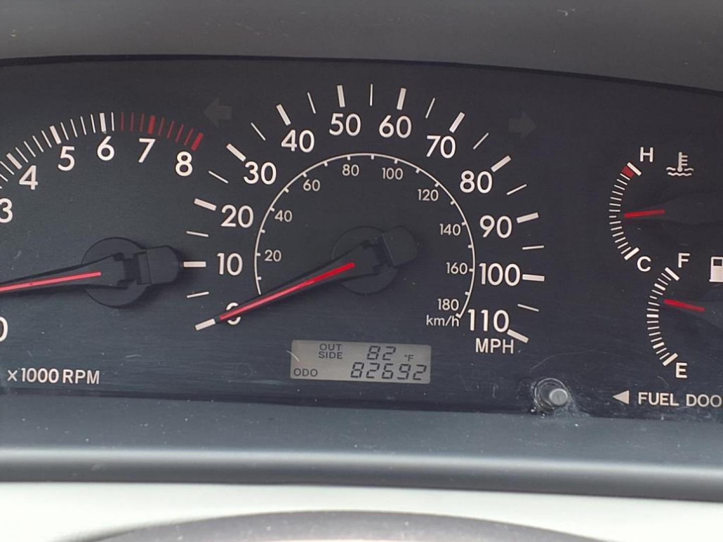 2006 Silver Streak Mica Toyota Corolla LE (JTDBR32E360) with an 1.8L 1L NA I4 double overhead cam (DOHC) 16V Fuel Injected engine, 4-Speed Automatic transmission, located at 50 Eastern Blvd., Essex, MD, 21221, (410) 686-3444, 39.304367, -76.484947 - Photo#15