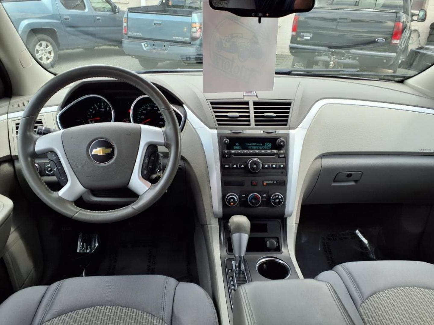 2012 White Chevrolet Traverse LS (1GNKVFED0CJ) with an 3.6L 3.6L V6 281hp 266ft. lbs. Fuel Injected engine, 6-Speed Shiftable Automatic transmission, located at 50 Eastern Blvd., Essex, MD, 21221, (410) 686-3444, 39.304367, -76.484947 - Photo#15