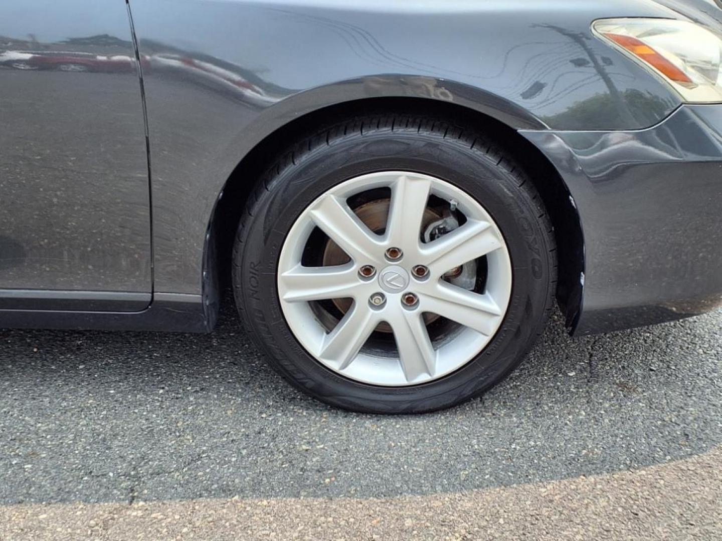 2008 Smoky Granite Mica Lexus ES 350 Base (JTHBJ46G982) with an 3.5L 3.5L V6 272hp 254ft. lbs. Fuel Injected engine, 6-Speed Automatic w/Sequential Shift Mode transmission, located at 50 Eastern Blvd., Essex, MD, 21221, (410) 686-3444, 39.304367, -76.484947 - Photo#6
