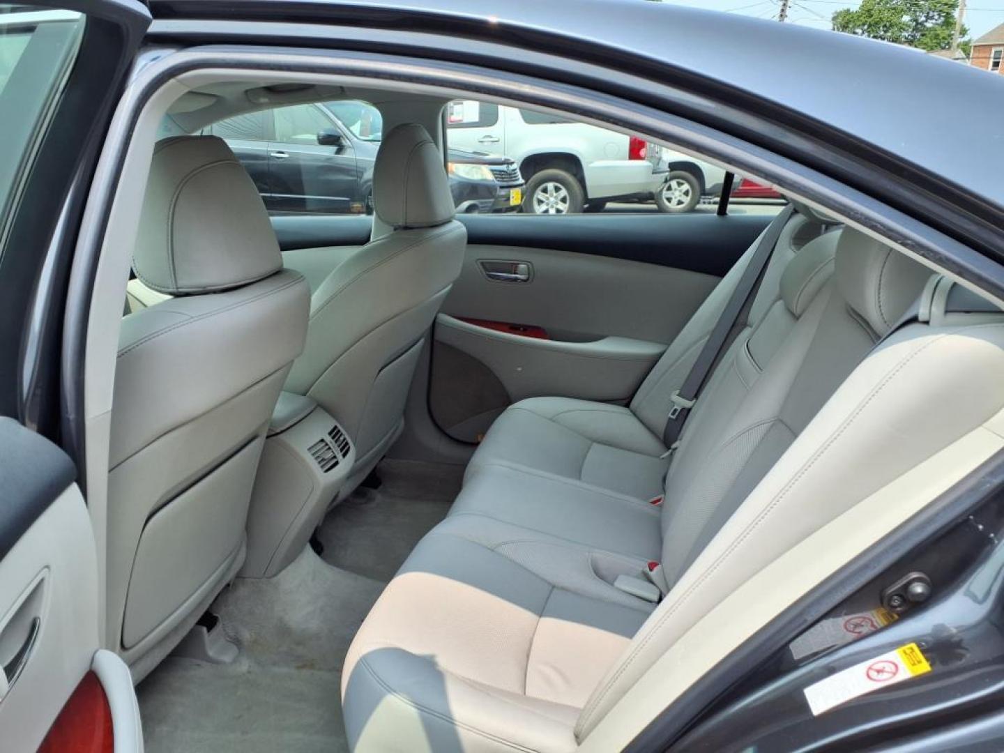 2008 Smoky Granite Mica Lexus ES 350 Base (JTHBJ46G982) with an 3.5L 3.5L V6 272hp 254ft. lbs. Fuel Injected engine, 6-Speed Automatic w/Sequential Shift Mode transmission, located at 50 Eastern Blvd., Essex, MD, 21221, (410) 686-3444, 39.304367, -76.484947 - Photo#9