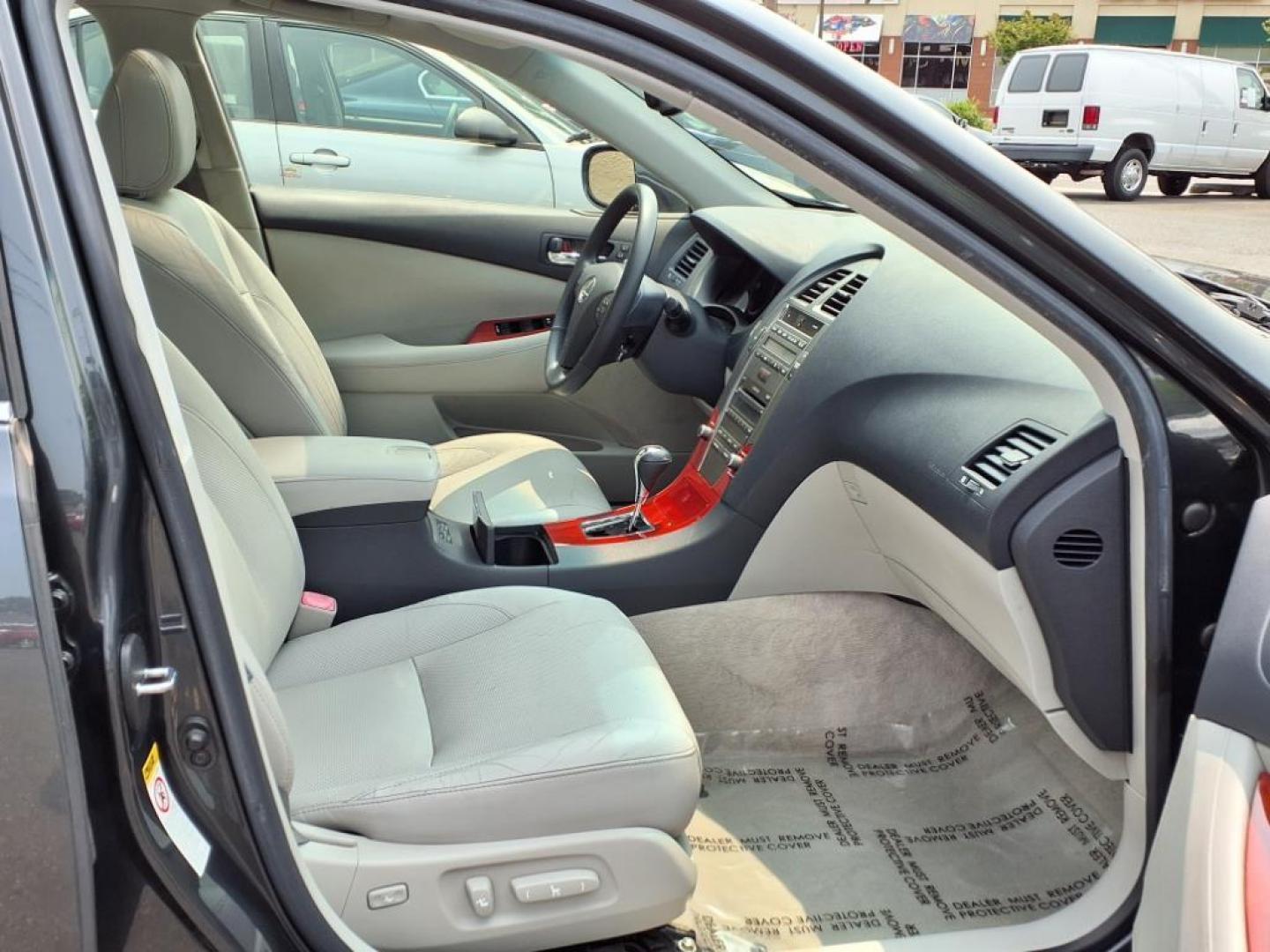 2008 Smoky Granite Mica Lexus ES 350 Base (JTHBJ46G982) with an 3.5L 3.5L V6 272hp 254ft. lbs. Fuel Injected engine, 6-Speed Automatic w/Sequential Shift Mode transmission, located at 50 Eastern Blvd., Essex, MD, 21221, (410) 686-3444, 39.304367, -76.484947 - Photo#14