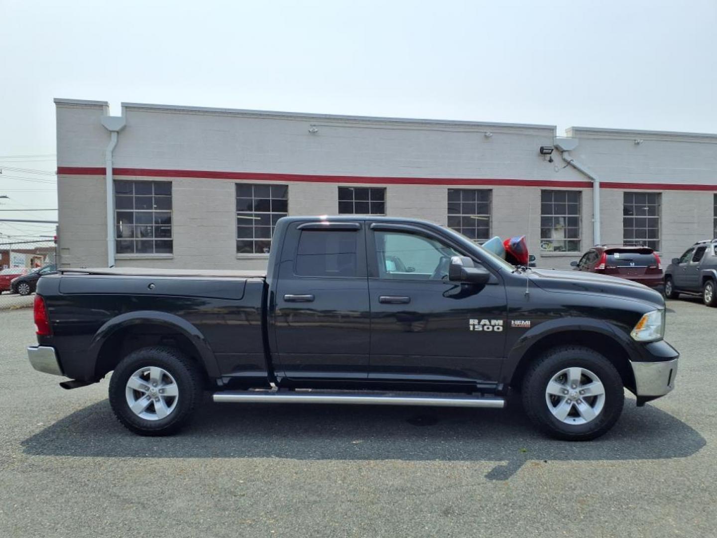 2016 Black Forest Green Pearl Coat RAM 1500 Outdoorsman (1C6RR7GT3GS) with an 5.7L HEMI 5.7L V8 395hp 410ft. lbs. Sequential-Port F.I. engine, 8-Speed Shiftable Automatic transmission, located at 50 Eastern Blvd., Essex, MD, 21221, (410) 686-3444, 39.304367, -76.484947 - Photo#5