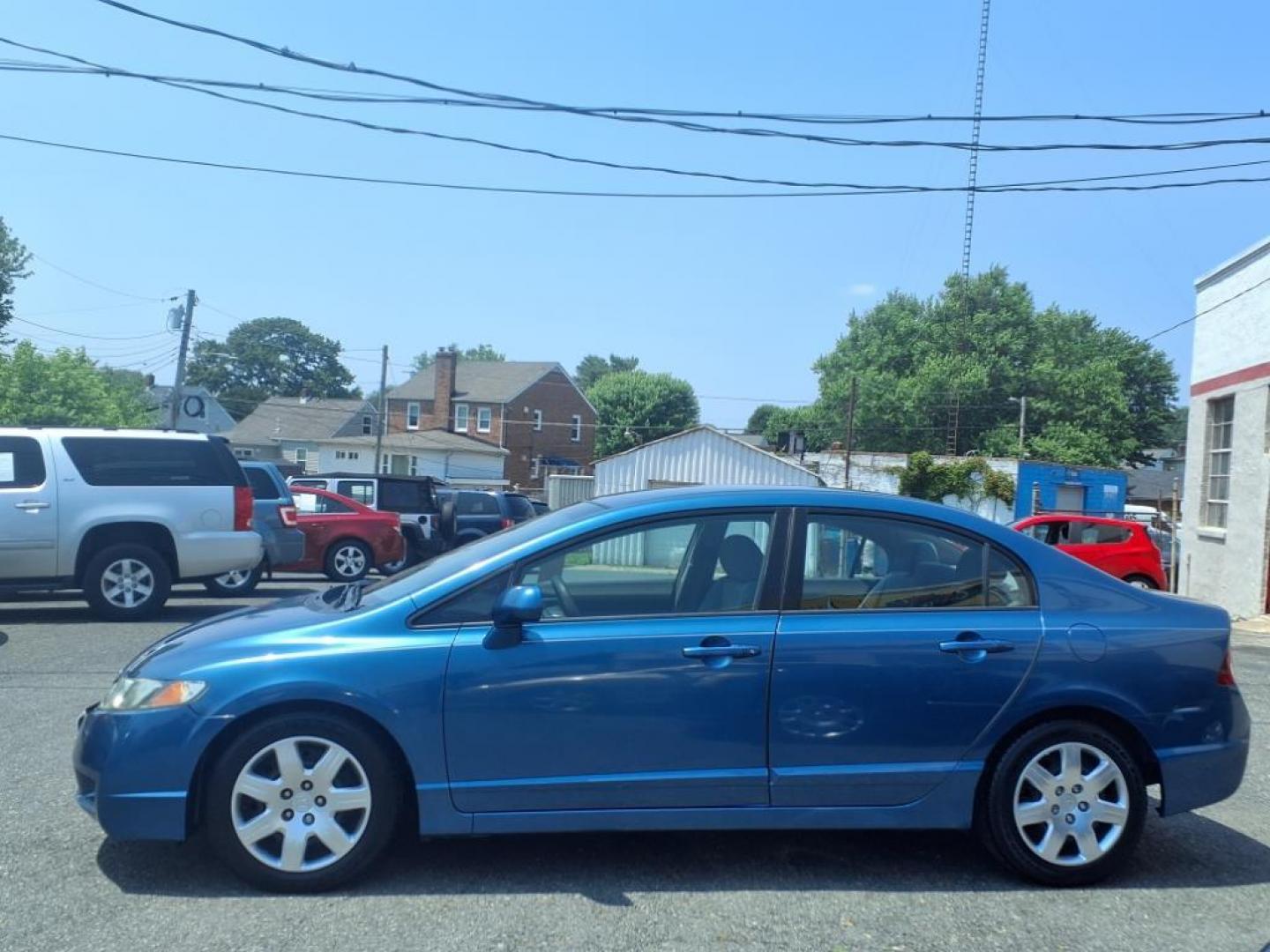 2011 Blue Honda Civic (2HGFA1F5XBH) with an 1.8L 4 Cylinder Fuel Injected engine, 4CYL AT transmission, located at 50 Eastern Blvd., Essex, MD, 21221, (410) 686-3444, 39.304367, -76.484947 - Photo#1