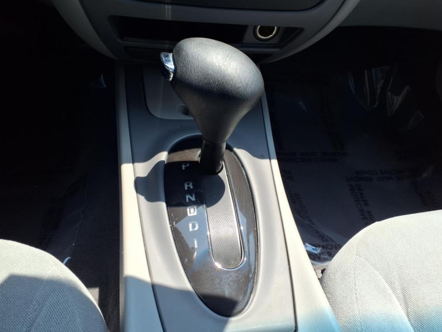 2005 Blue Ford Taurus SE (1FAHP53285A) with an 3.0L 6 Cylinder Fuel Injected engine, Automatic transmission, located at 50 Eastern Blvd., Essex, MD, 21221, (410) 686-3444, 39.304367, -76.484947 - Photo#17