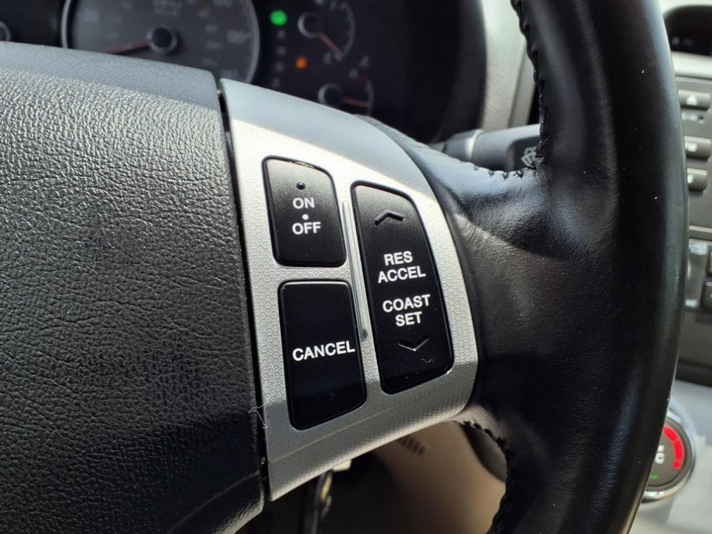 2007 Laguna Sand Hyundai ELANTRA Limited (KMHDU46D07U) with an 2.0L 2.0L I4 138hp 136ft. lbs. Sequential-Port F.I. engine, Automatic transmission, located at 50 Eastern Blvd., Essex, MD, 21221, (410) 686-3444, 39.304367, -76.484947 - Photo#20