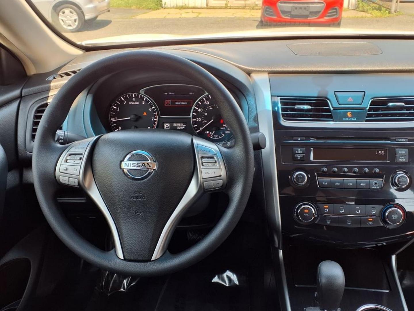 2013 Pearl White Nissan Altima 2.5 S (1N4AL3AP7DC) with an 2.5L 2.5L I4 182hp 180ft. lbs. Sequential-Port F.I. engine, CVT transmission, located at 50 Eastern Blvd., Essex, MD, 21221, (410) 686-3444, 39.304367, -76.484947 - Photo#12