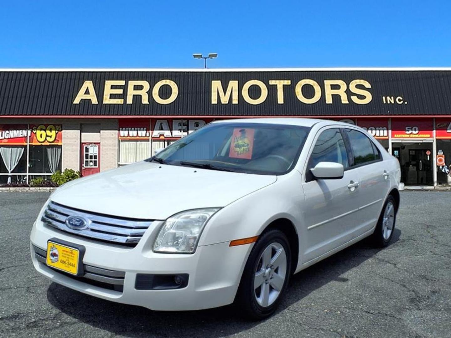 2008 White Suede Clearcoat Ford Fusion I4 SE (3FAHP07Z68R) with an 2.3L 2.3L I4 160hp 156ft. lbs. Sequential Fuel Injection engine, Automatic transmission, located at 50 Eastern Blvd., Essex, MD, 21221, (410) 686-3444, 39.304367, -76.484947 - Photo#0