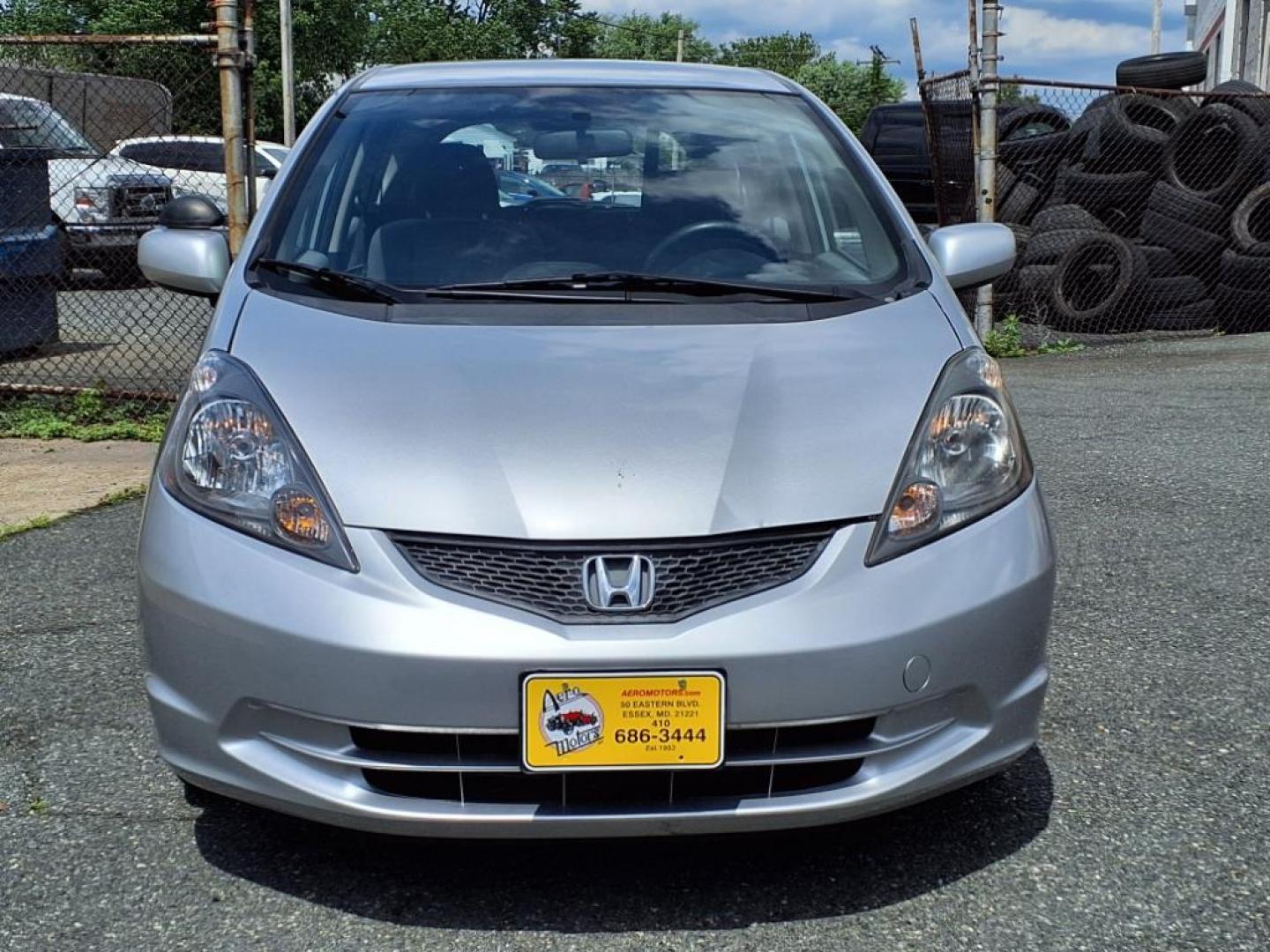 2012 Alabaster Silver Metallic Honda Fit Base (JHMGE8H37CC) with an 1.5L 1.5L I4 117hp 106ft. lbs. Sequential-Port F.I. engine, 5-Speed Automatic transmission, located at 50 Eastern Blvd., Essex, MD, 21221, (410) 686-3444, 39.304367, -76.484947 - Photo#8