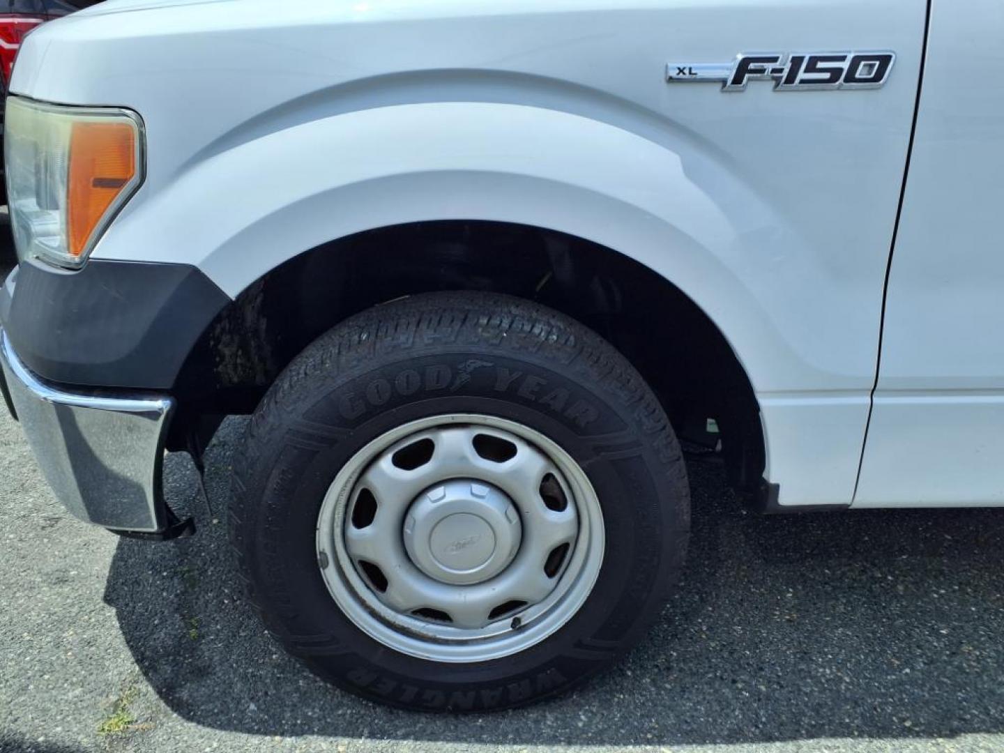 2014 Oxford White Ford F-150 XL (1FTMF1CM0EK) with an 3.7L 3.7L Flex Fuel V6 302hp 278ft. lbs. Sequential-Port F.I. engine, 6-Speed Automatic transmission, located at 50 Eastern Blvd., Essex, MD, 21221, (410) 686-3444, 39.304367, -76.484947 - Photo#9