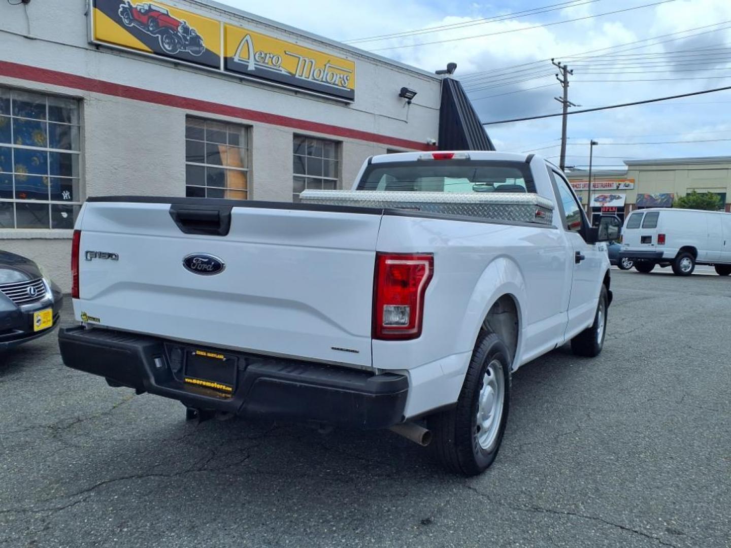 2015 Oxford White Ford F-150 XL (1FTMF1C88FK) with an 3.5L 3.5L Flex Fuel V6 282hp 253ft. lbs. Sequential-Port F.I. engine, 6-Speed Shiftable Automatic transmission, located at 50 Eastern Blvd., Essex, MD, 21221, (410) 686-3444, 39.304367, -76.484947 - Photo#5