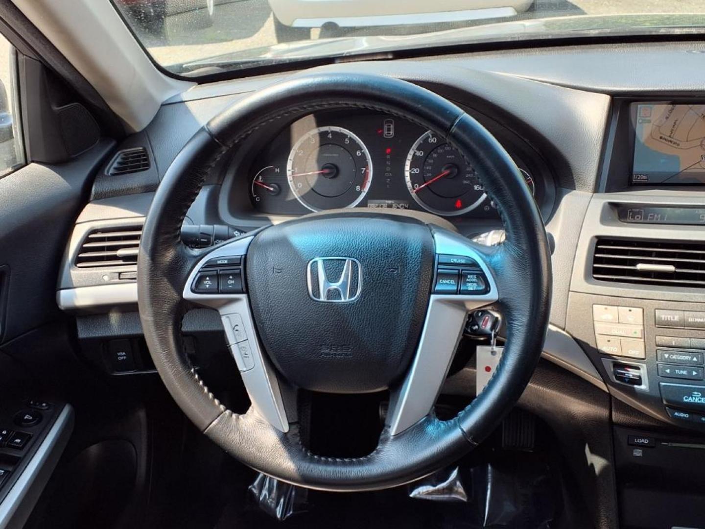 2009 Mystic Green Metallic Honda Accord EX-L V6 w/Navi (1HGCP368X9A) with an 3.5L 3.5L V6 271hp 254ft. lbs. Sequential-Port F.I. engine, 5-Speed Automatic transmission, located at 50 Eastern Blvd., Essex, MD, 21221, (410) 686-3444, 39.304367, -76.484947 - Photo#12
