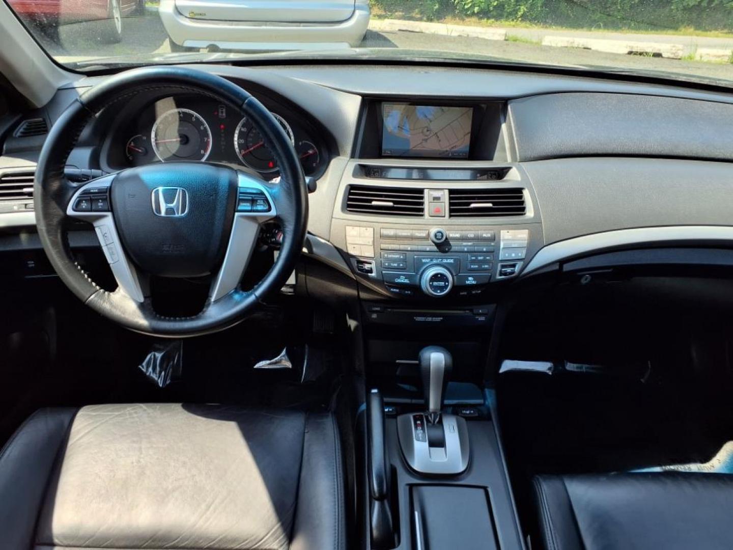 2009 Mystic Green Metallic Honda Accord EX-L V6 w/Navi (1HGCP368X9A) with an 3.5L 3.5L V6 271hp 254ft. lbs. Sequential-Port F.I. engine, 5-Speed Automatic transmission, located at 50 Eastern Blvd., Essex, MD, 21221, (410) 686-3444, 39.304367, -76.484947 - Photo#13