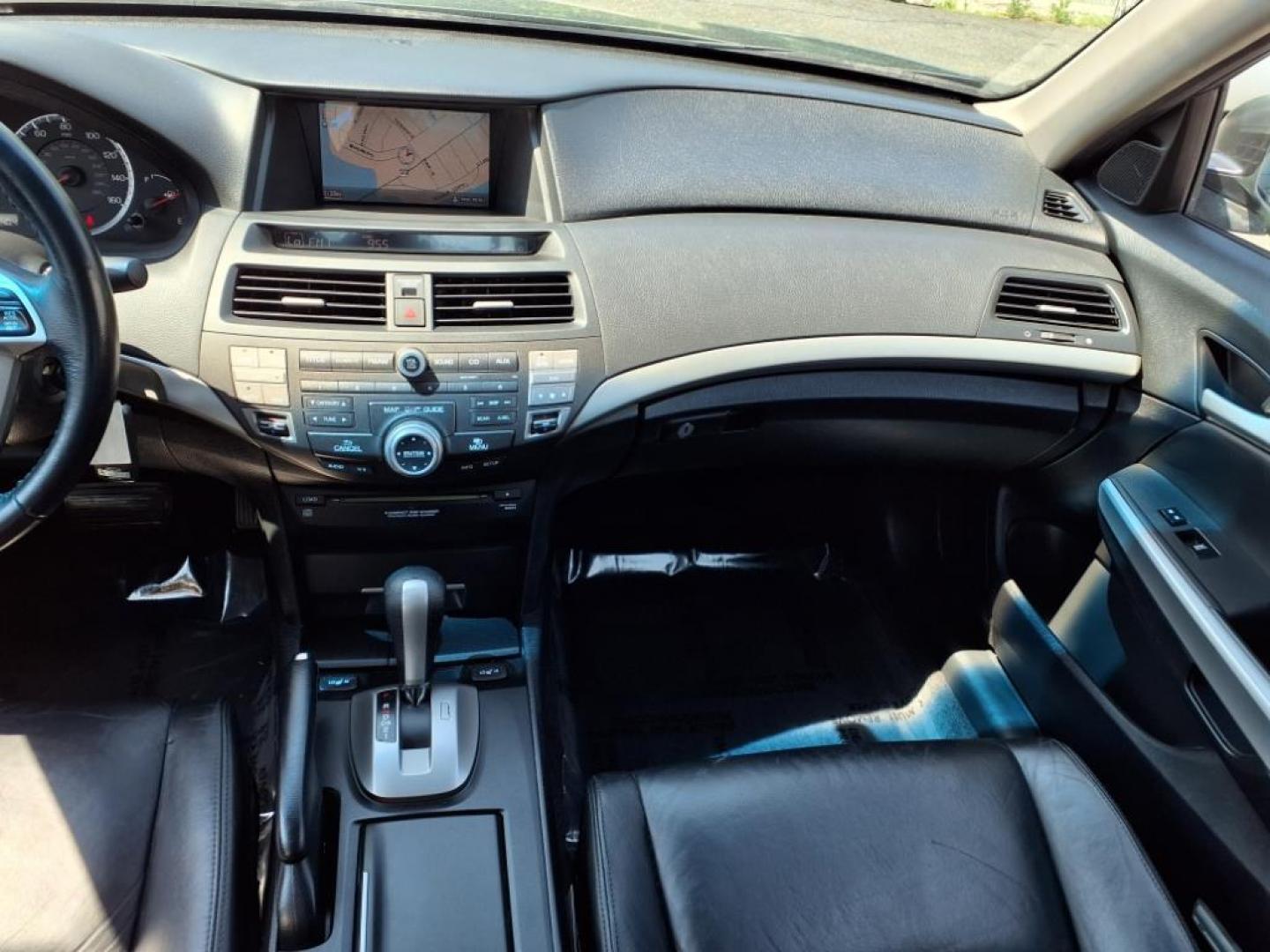 2009 Mystic Green Metallic Honda Accord EX-L V6 w/Navi (1HGCP368X9A) with an 3.5L 3.5L V6 271hp 254ft. lbs. Sequential-Port F.I. engine, 5-Speed Automatic transmission, located at 50 Eastern Blvd., Essex, MD, 21221, (410) 686-3444, 39.304367, -76.484947 - Photo#14