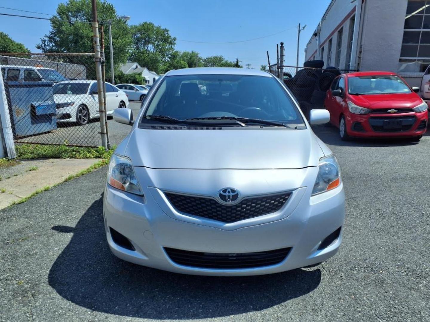 2009 Silver Streak Mica Toyota Yaris Base (JTDBT903591) with an 1.5L 1.5L I4 106hp 103ft. lbs. Sequential-Port F.I. engine, 4-Speed Automatic transmission, located at 50 Eastern Blvd., Essex, MD, 21221, (410) 686-3444, 39.304367, -76.484947 - Photo#7