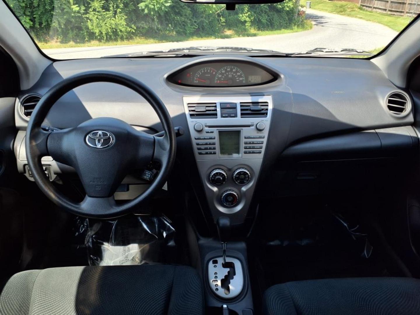 2009 Silver Streak Mica Toyota Yaris Base (JTDBT903591) with an 1.5L 1.5L I4 106hp 103ft. lbs. Sequential-Port F.I. engine, 4-Speed Automatic transmission, located at 50 Eastern Blvd., Essex, MD, 21221, (410) 686-3444, 39.304367, -76.484947 - Photo#13