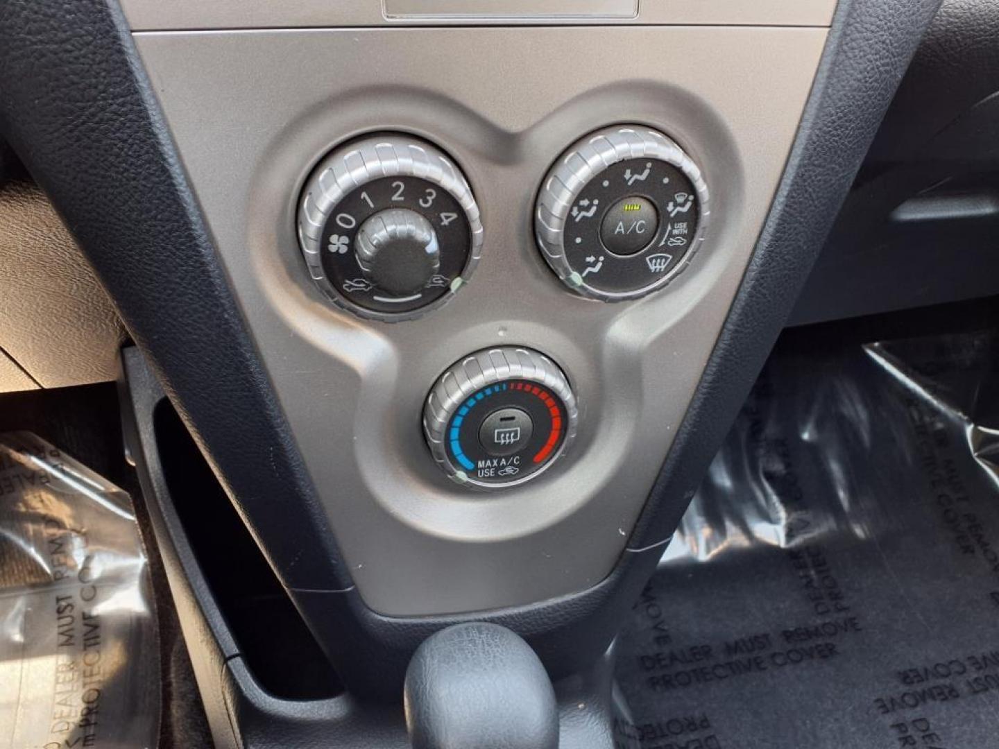 2009 Silver Streak Mica Toyota Yaris Base (JTDBT903591) with an 1.5L 1.5L I4 106hp 103ft. lbs. Sequential-Port F.I. engine, 4-Speed Automatic transmission, located at 50 Eastern Blvd., Essex, MD, 21221, (410) 686-3444, 39.304367, -76.484947 - Photo#17
